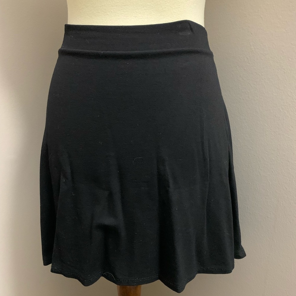 ✨CHARLOTTE RUSSE SKATER SKIRT✨